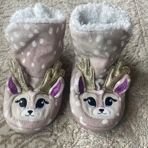 Justice reindeer house shoes size 13/1
